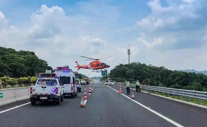 益阳高速公路汽车救援案例